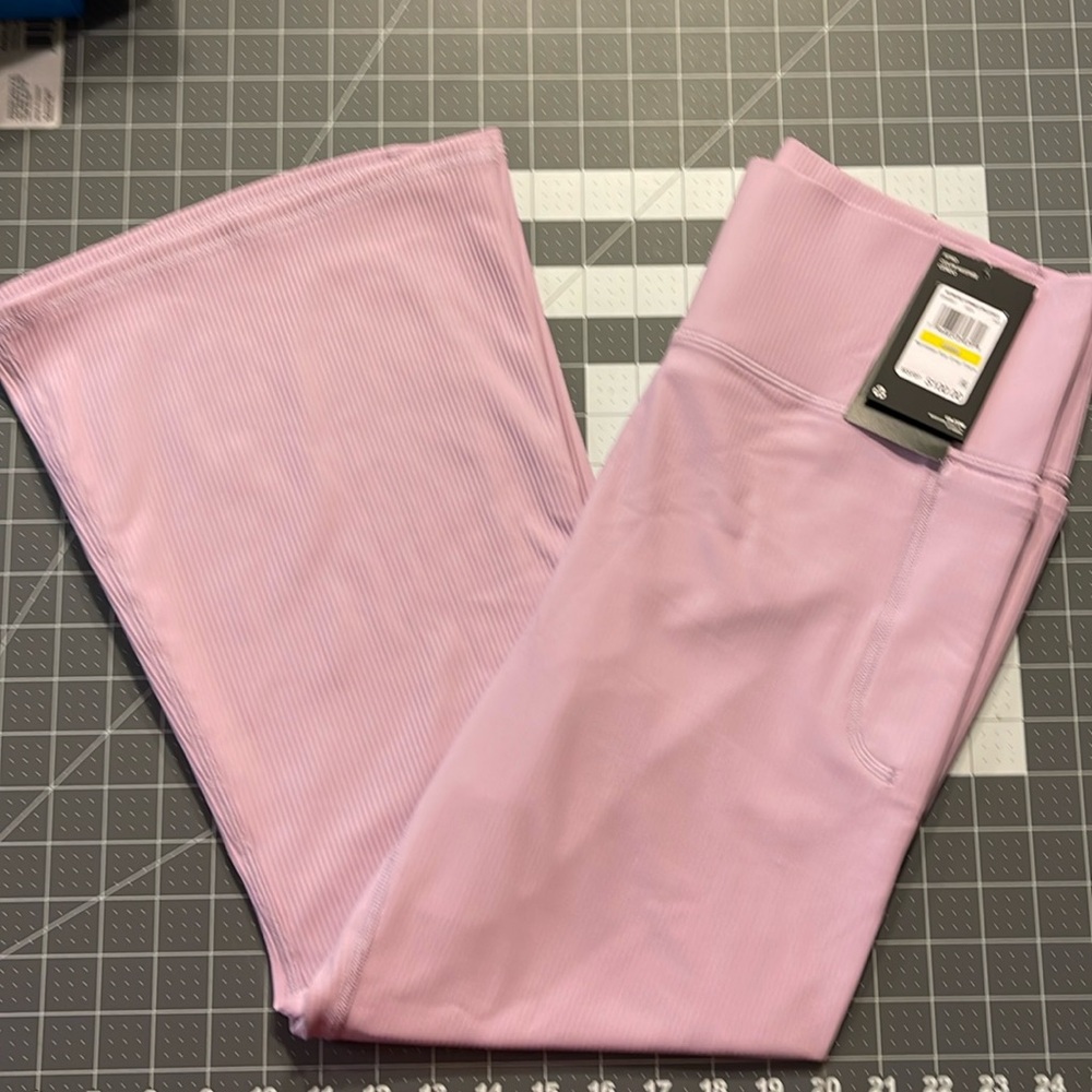 Under Armour Meridian Rib Crop Flare legging